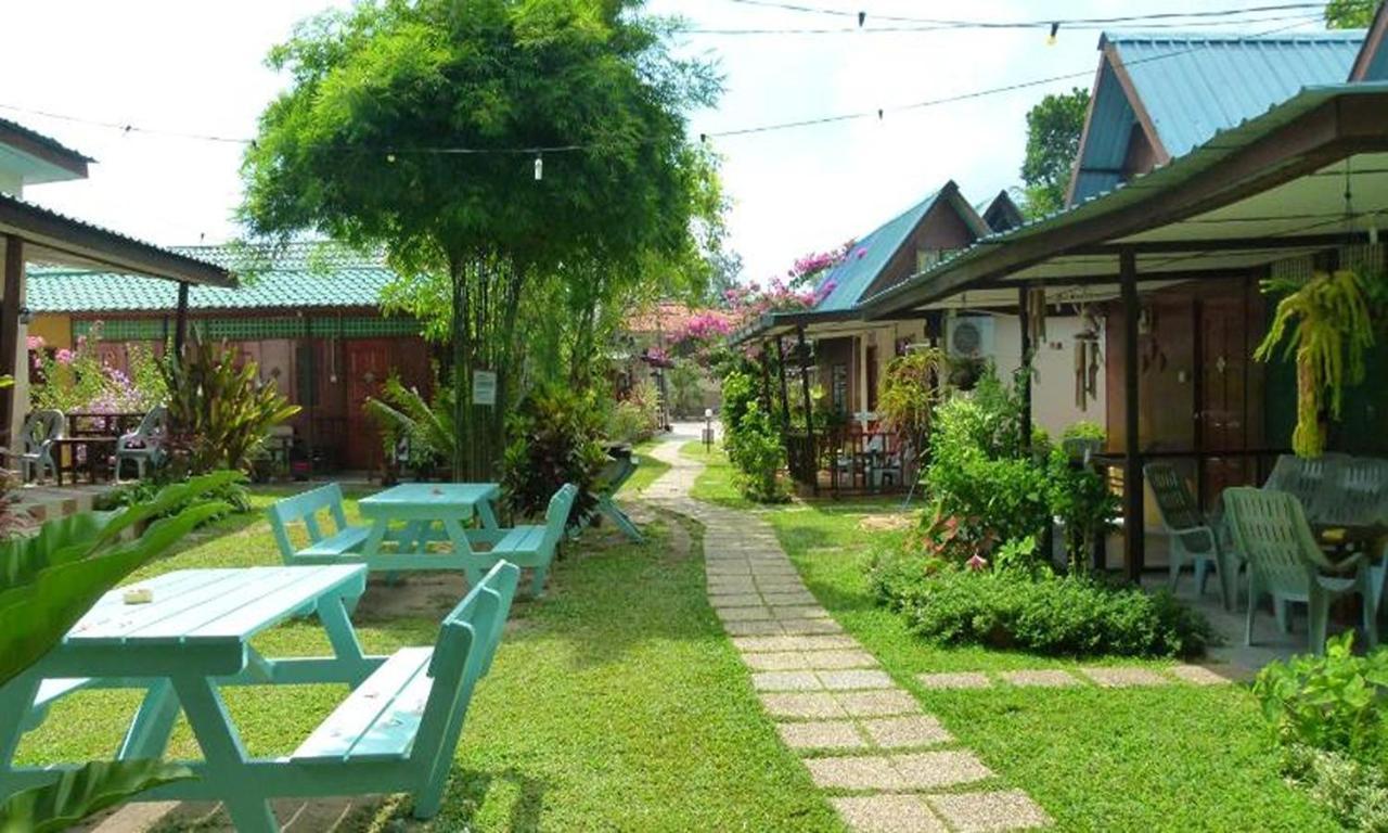 Cheers Chalet Kampong Juara Exterior photo