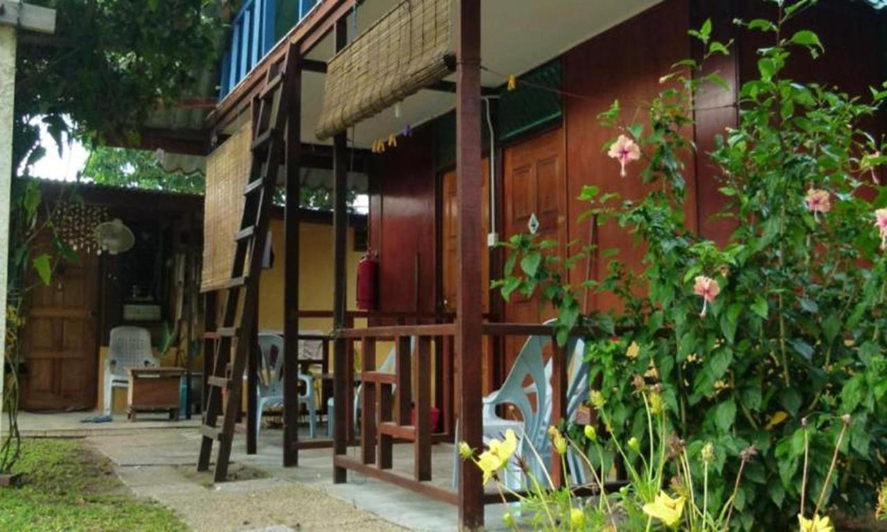 Cheers Chalet Kampong Juara Exterior photo