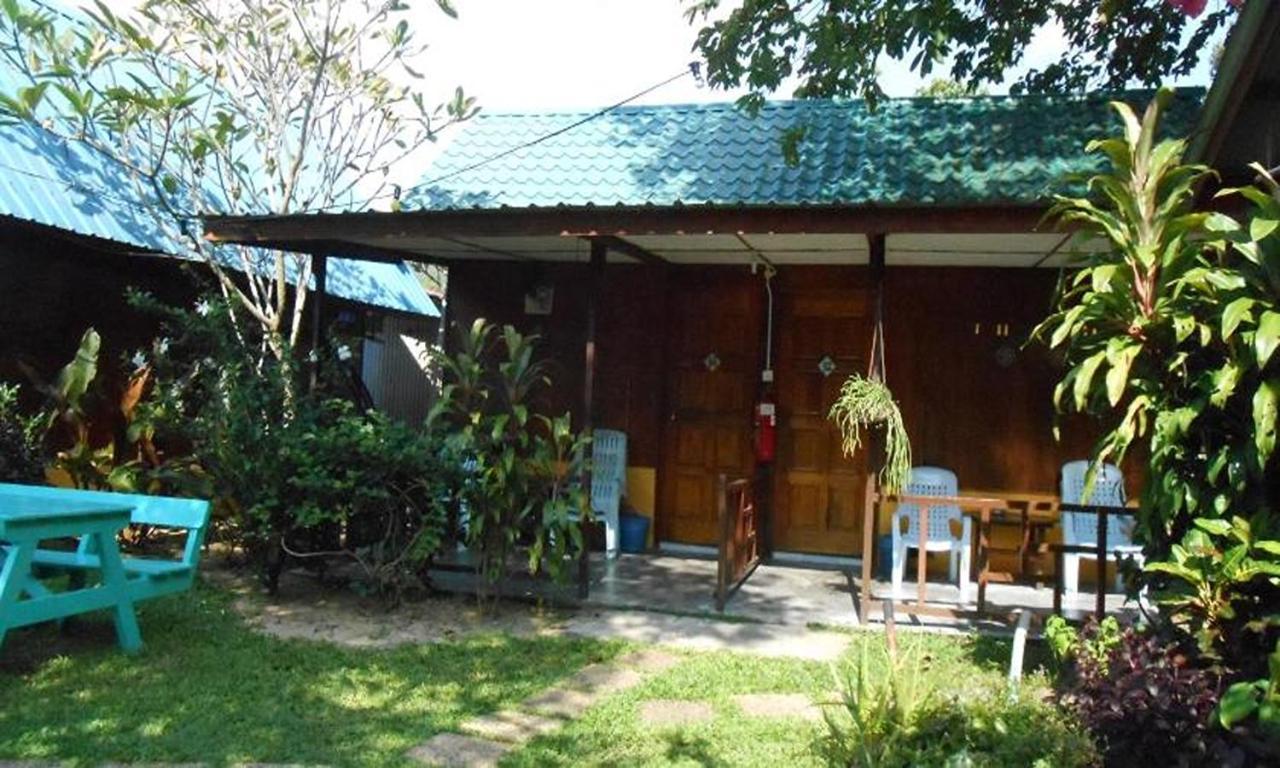 Cheers Chalet Kampong Juara Exterior photo